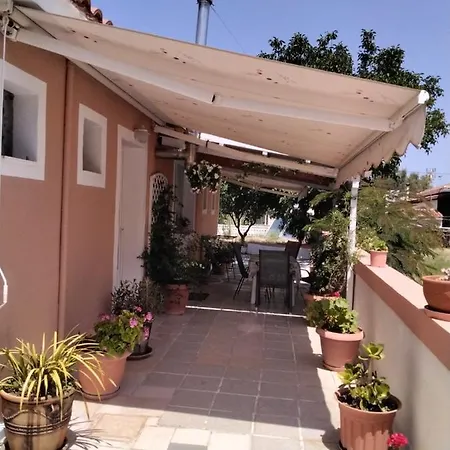 Ralloy Hoyse * Σάμη