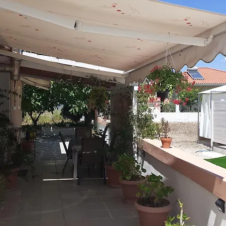 Ralloy Hoyse Vakantiehuis *